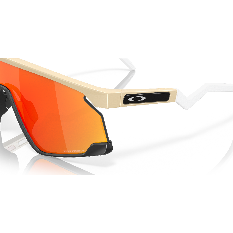 Sončna očala OAKLEY BXTR Matte Desert Tan / Prizm Ruby