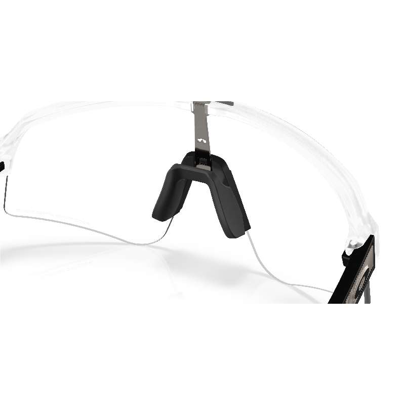 Sončna očala OAKLEY Sutro Lite Sweep Matte Clear / Clear Photochromic